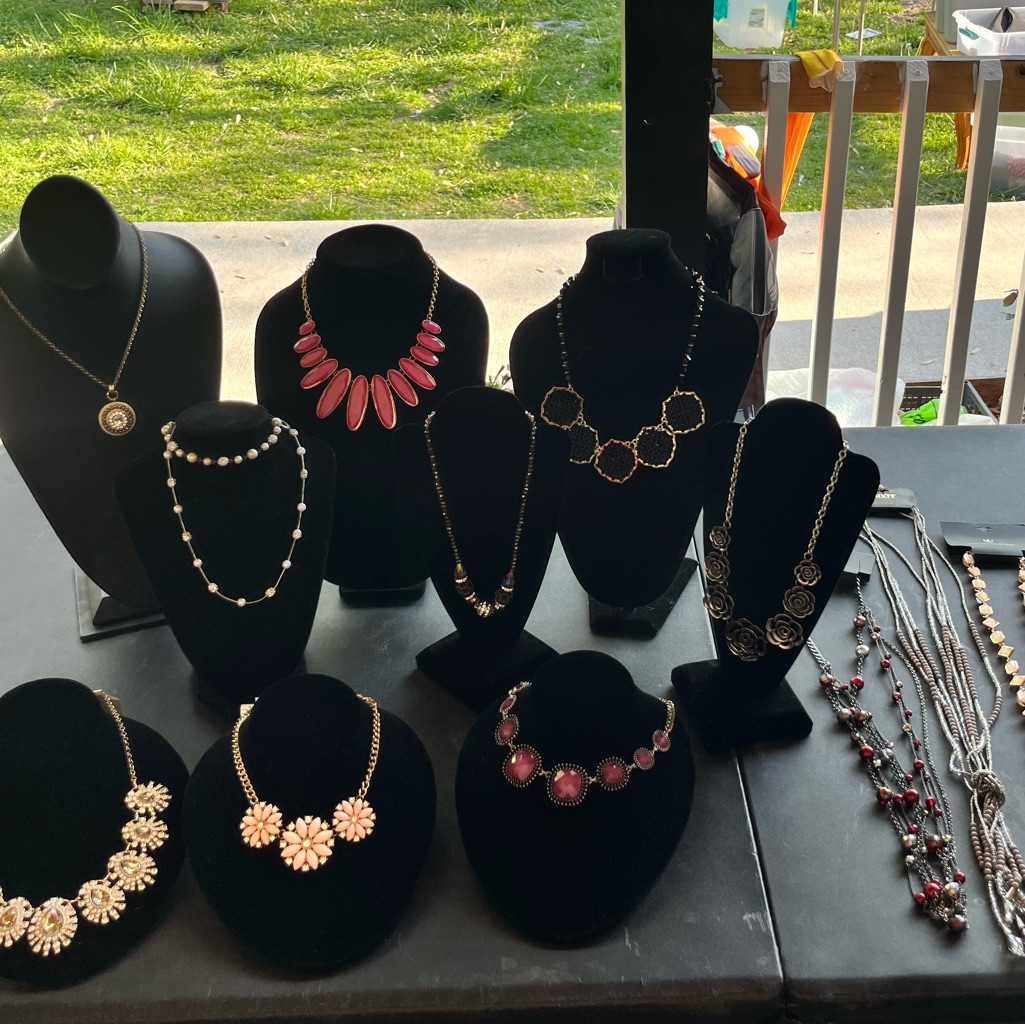 Lot Of 15 Gold And Pink Necklace Collection Different Brands Some With Labels 60$